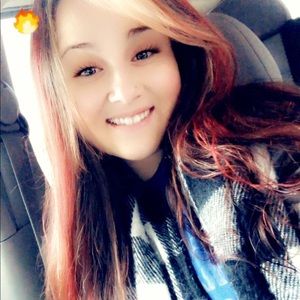 Meet your Posher, Whitney